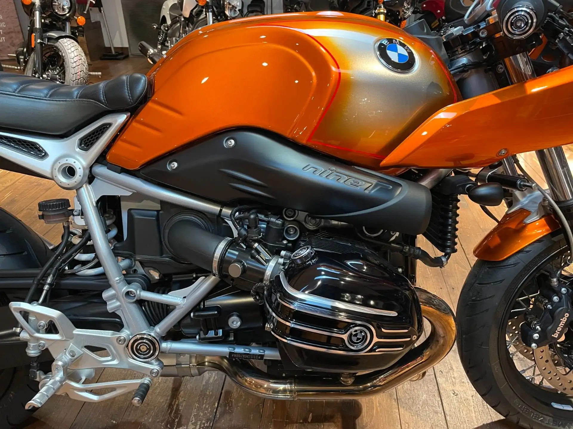 2020 BMW R nineT Racer "Roland Sands" 250€/4,99% photo 19