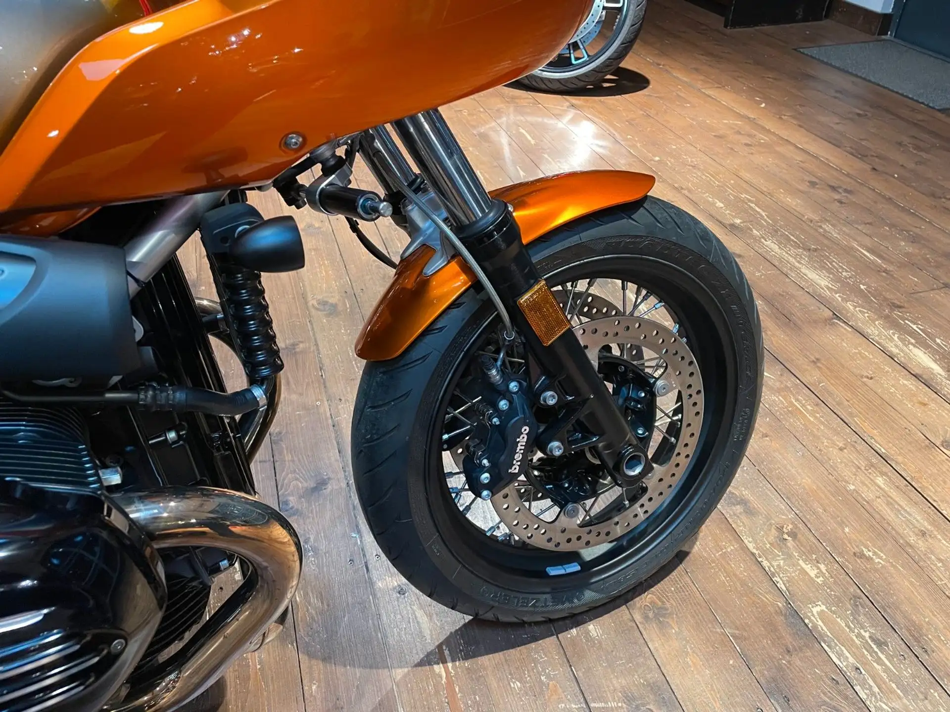2020 BMW R nineT Racer "Roland Sands" 250€/4,99% photo 21
