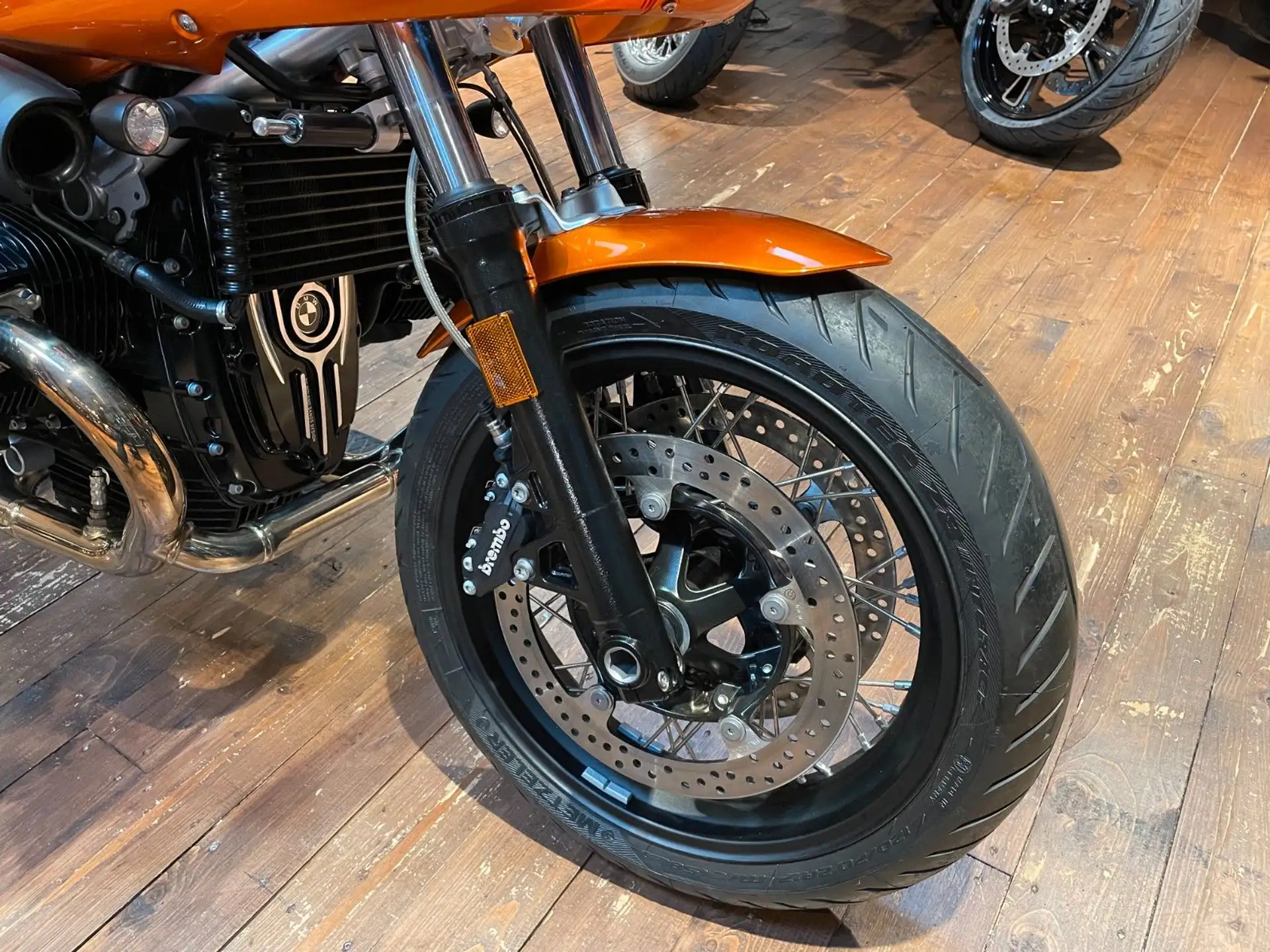 2020 BMW R nineT Racer "Roland Sands" 250€/4,99% photo 22