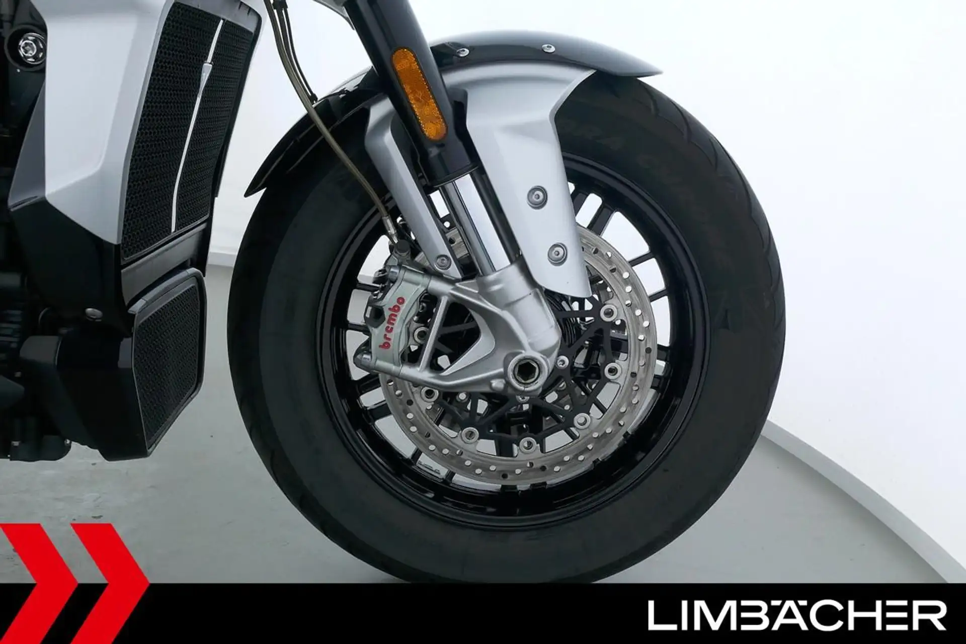 2021 Triumph Rocket 3 R QS, BT, Tempomat, Heizgriffe photo 14