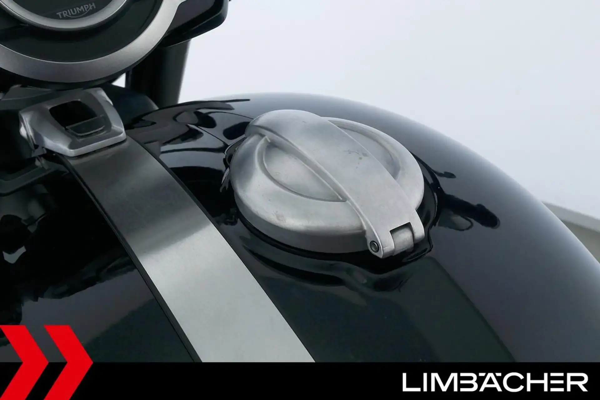 2021 Triumph Rocket 3 R QS, BT, Tempomat, Heizgriffe photo 22