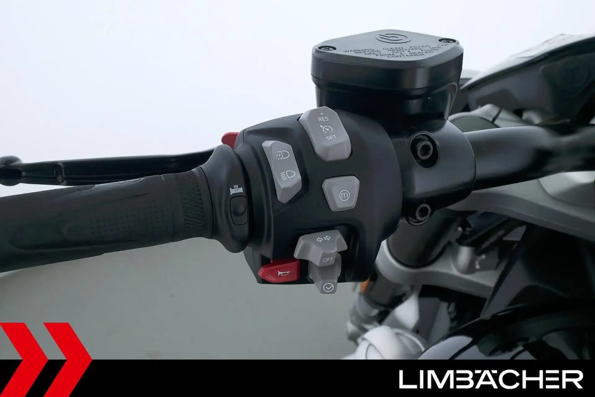 2021 Triumph Rocket 3 R QS, BT, Tempomat, Heizgriffe photo 23