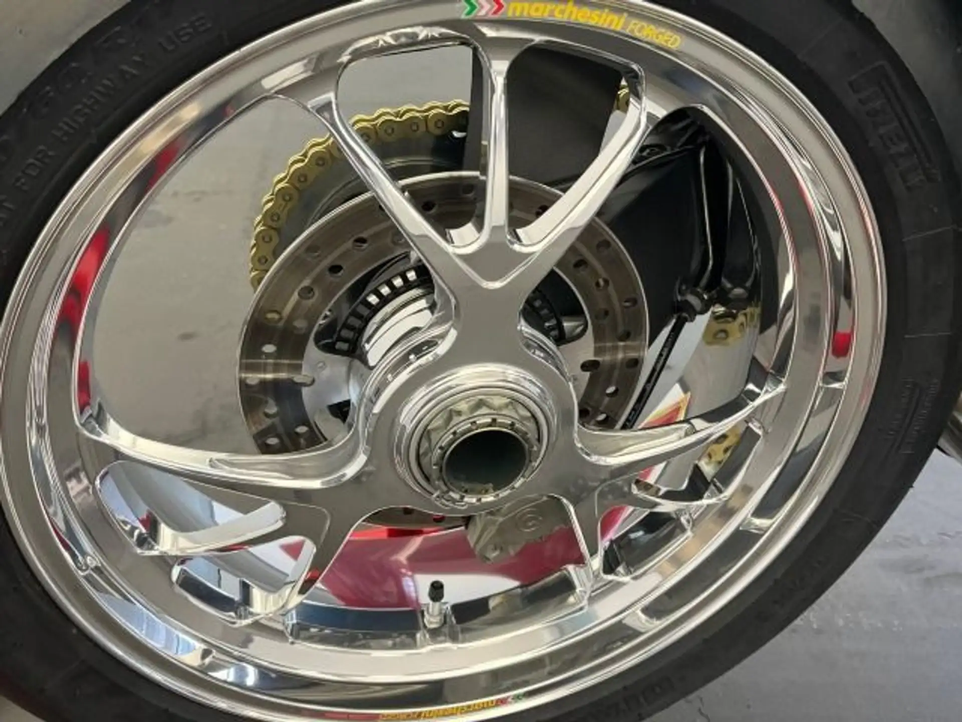 2022 Ducati Panigale V4 S Black Forest photo 16