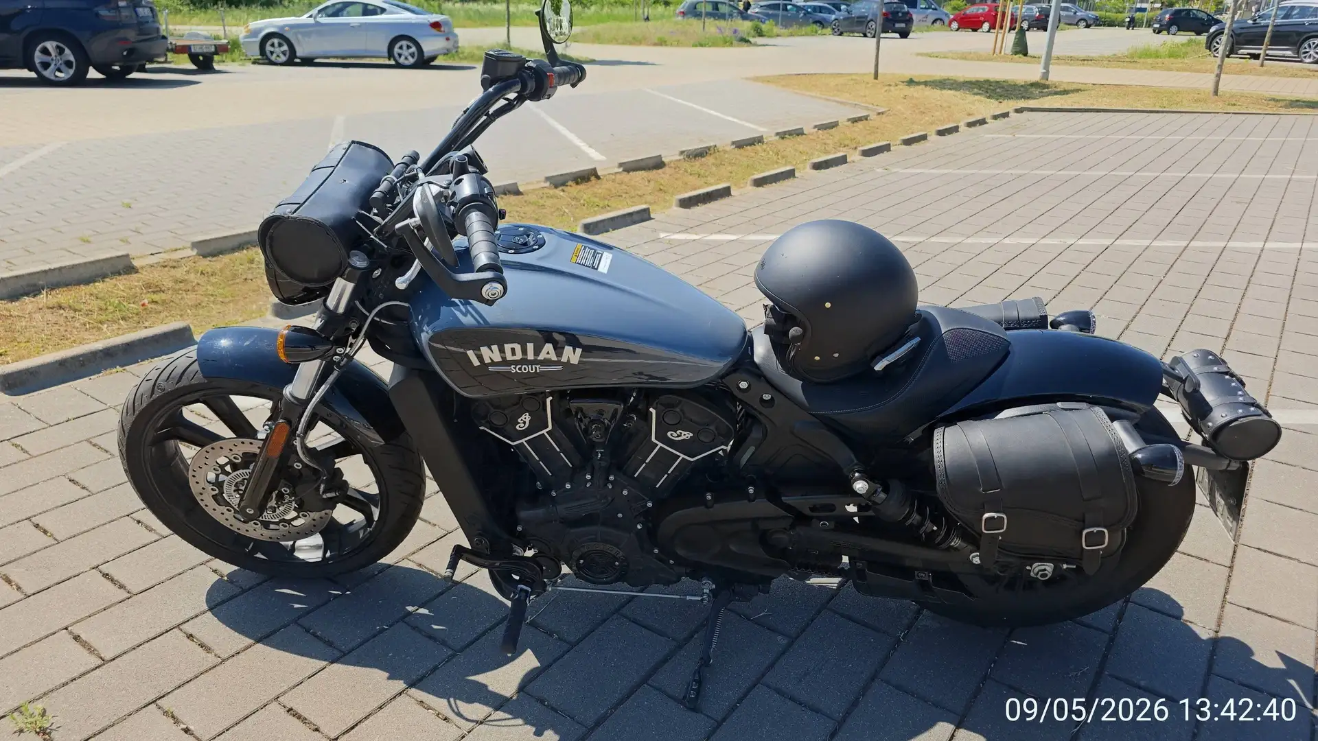 2023 Indian Scout Rogue photo 2