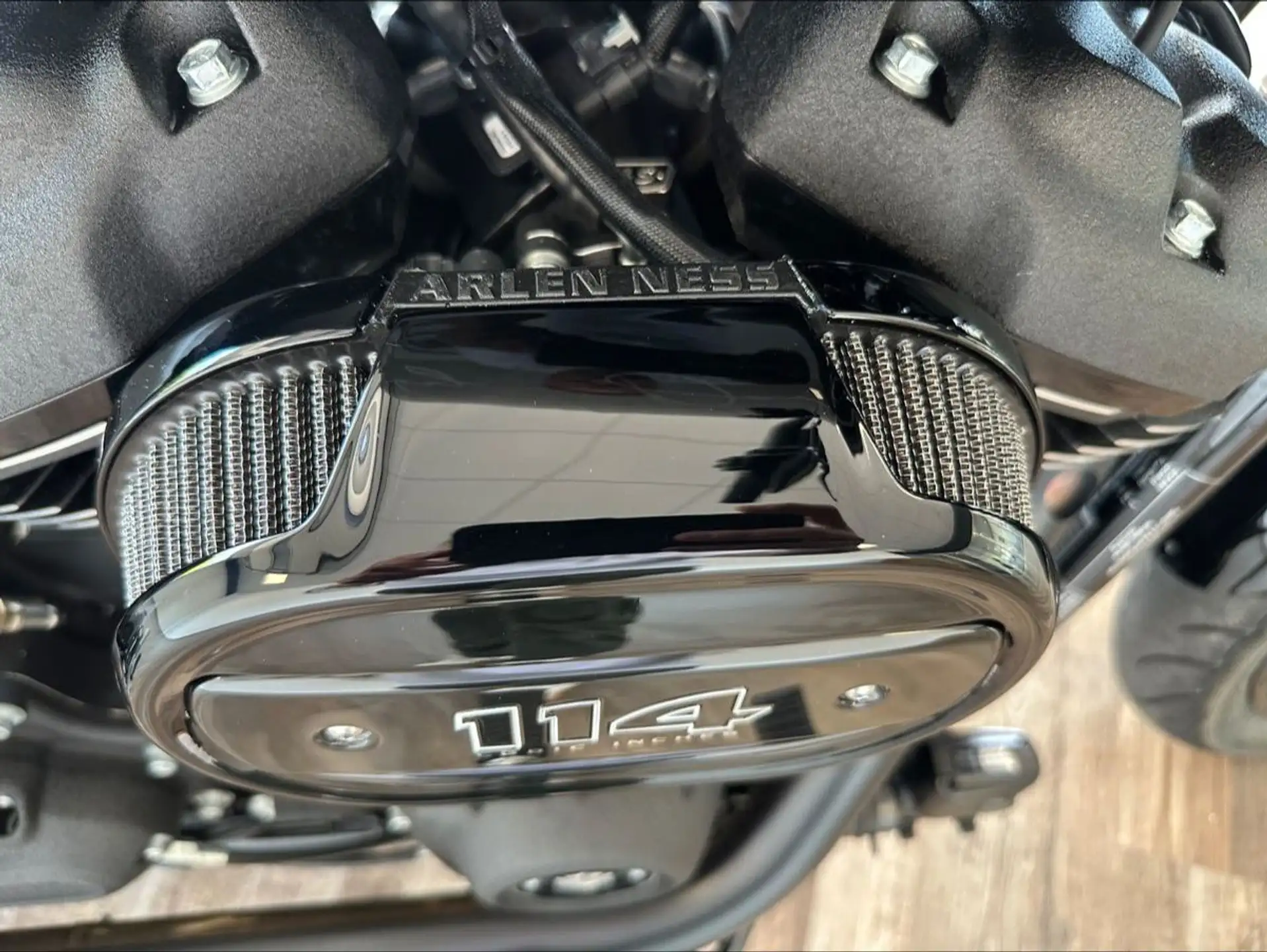 2024 Harley-Davidson Street Bob 114 FXBBS photo 9