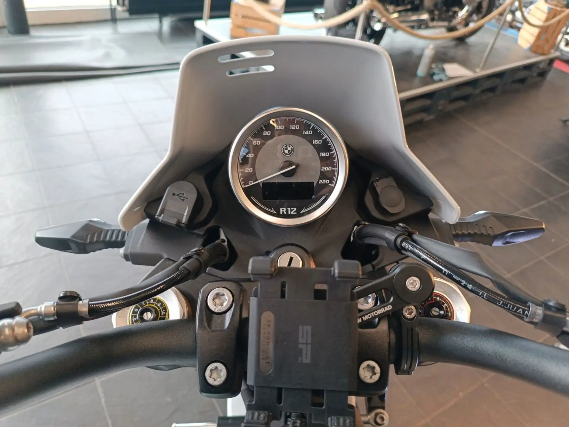 2025 BMW R 12 G/S photo 12