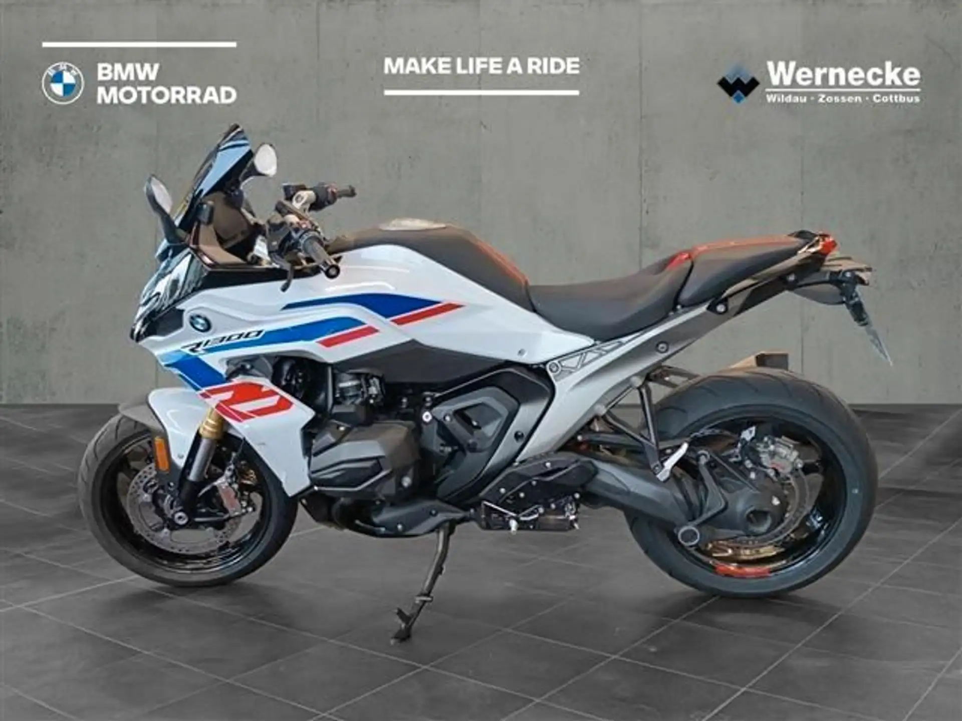 2025 BMW R 1300 RS Performance