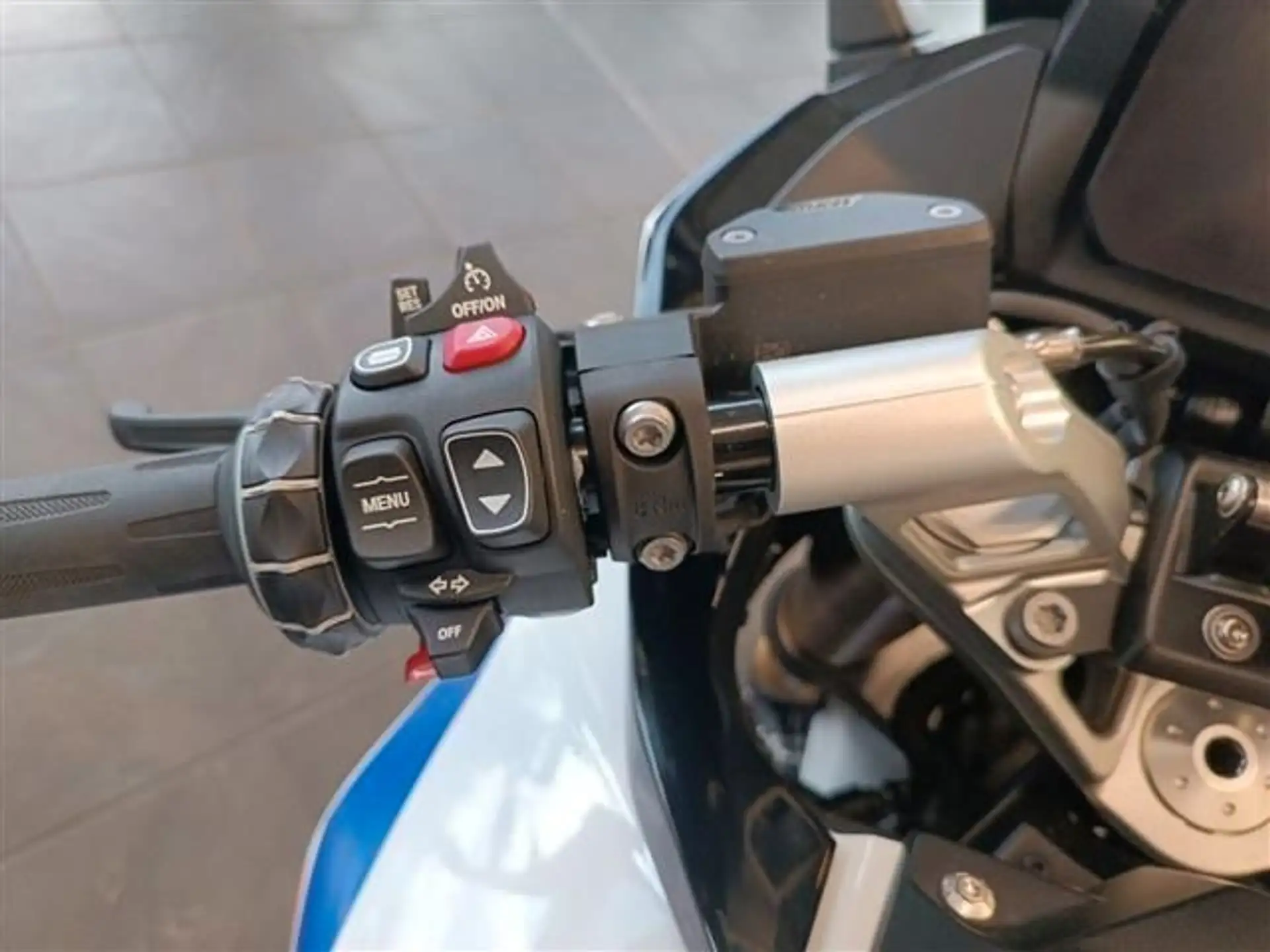 2025 BMW R 1300 RS Performance photo 7