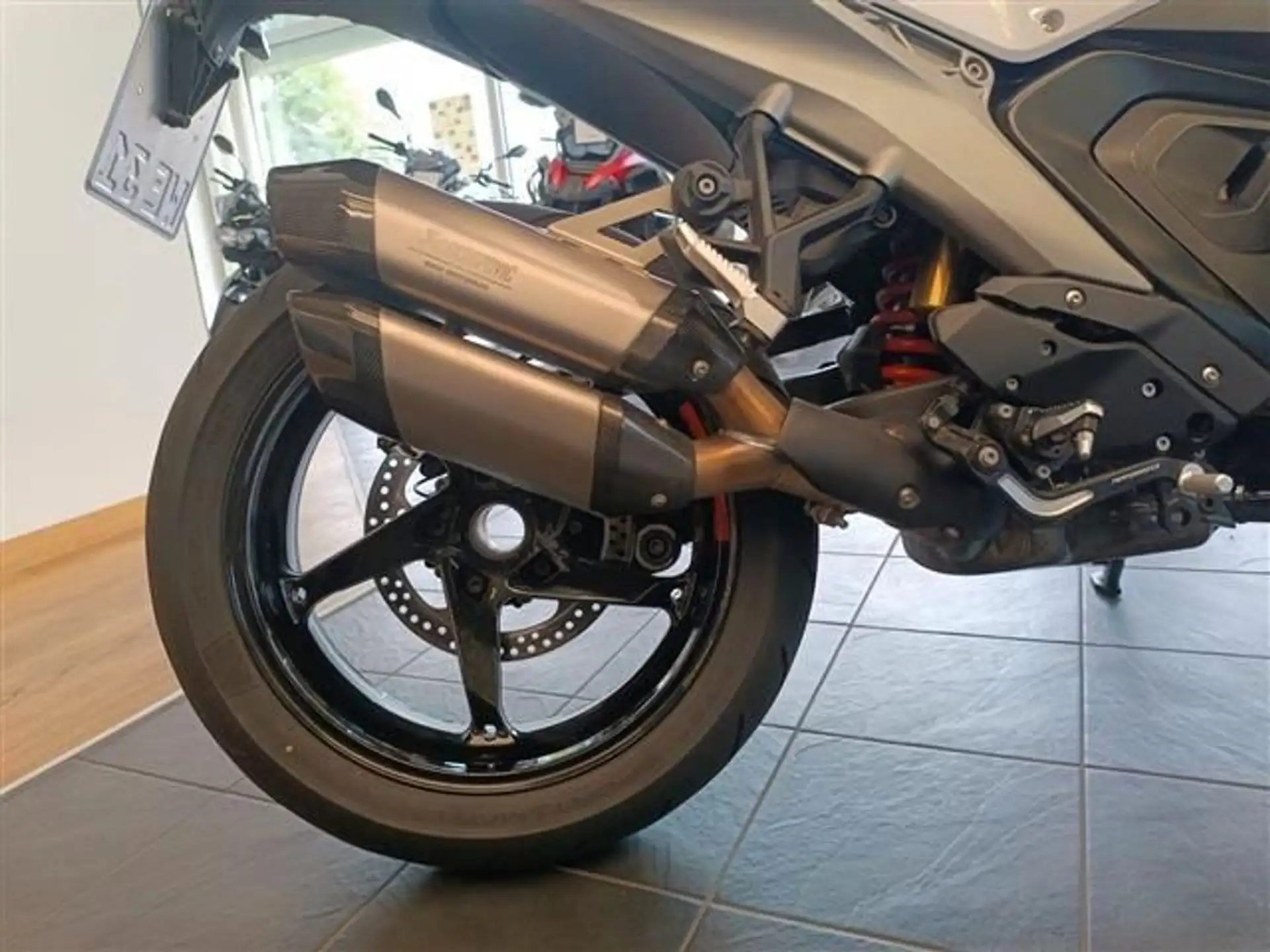 2025 BMW R 1300 RS Performance photo 12