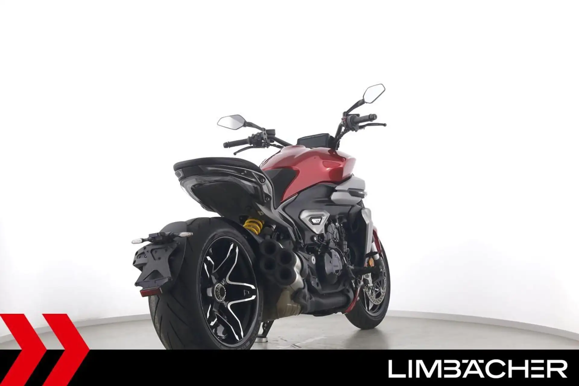 2025 Ducati XDiavel V4 - DTC, Wheelie-Control, Tempomat photo 8