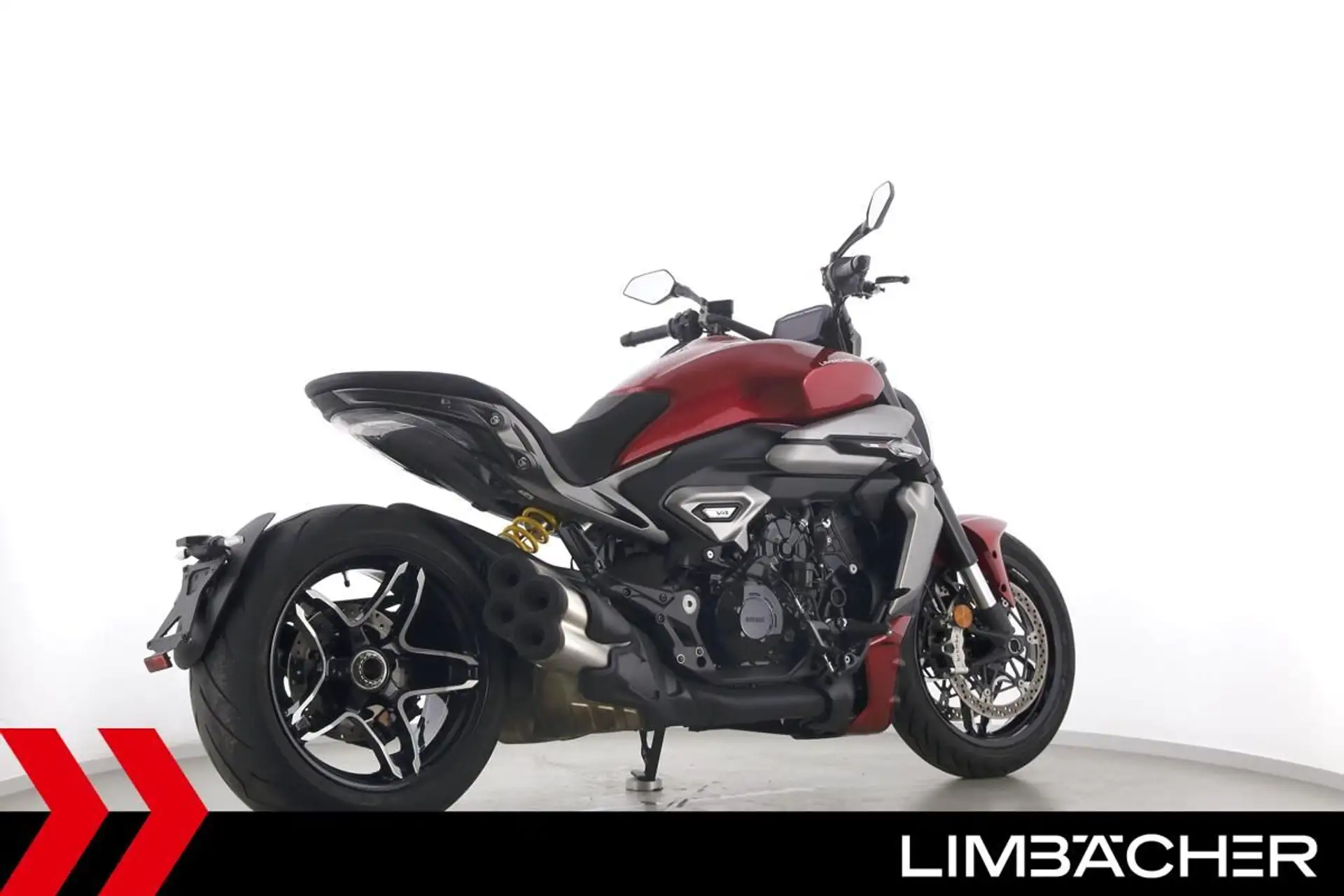 2025 Ducati XDiavel V4 - DTC, Wheelie-Control, Tempomat photo 9