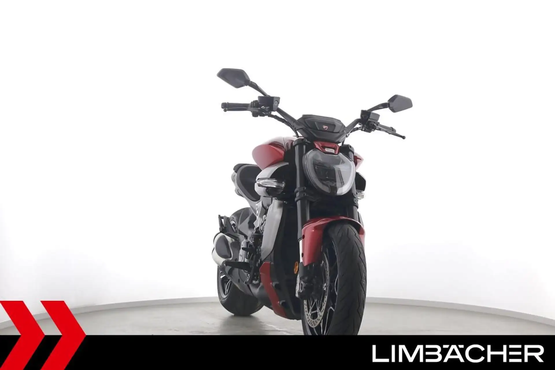2025 Ducati XDiavel V4 - DTC, Wheelie-Control, Tempomat photo 11