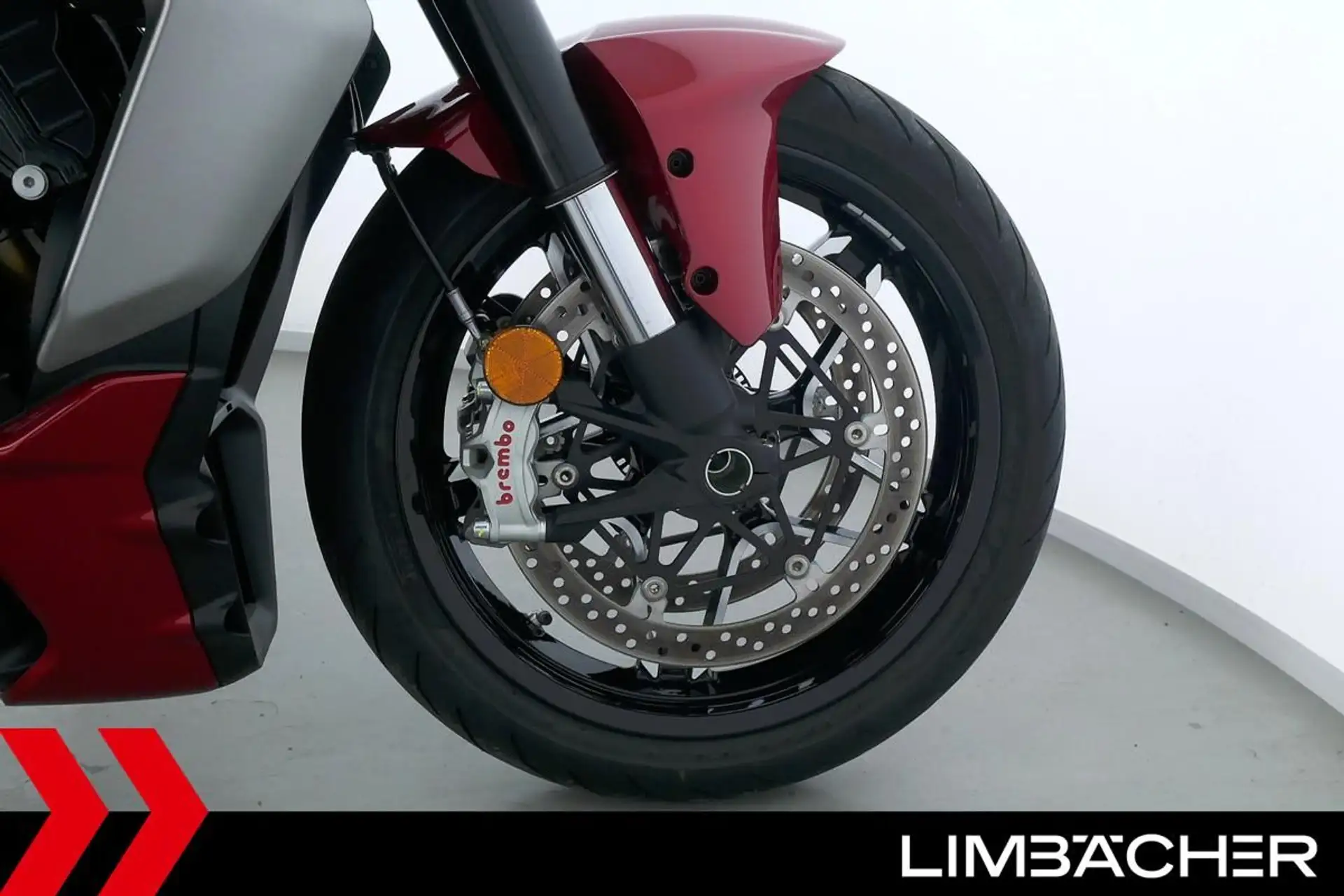 2025 Ducati XDiavel V4 - DTC, Wheelie-Control, Tempomat photo 14