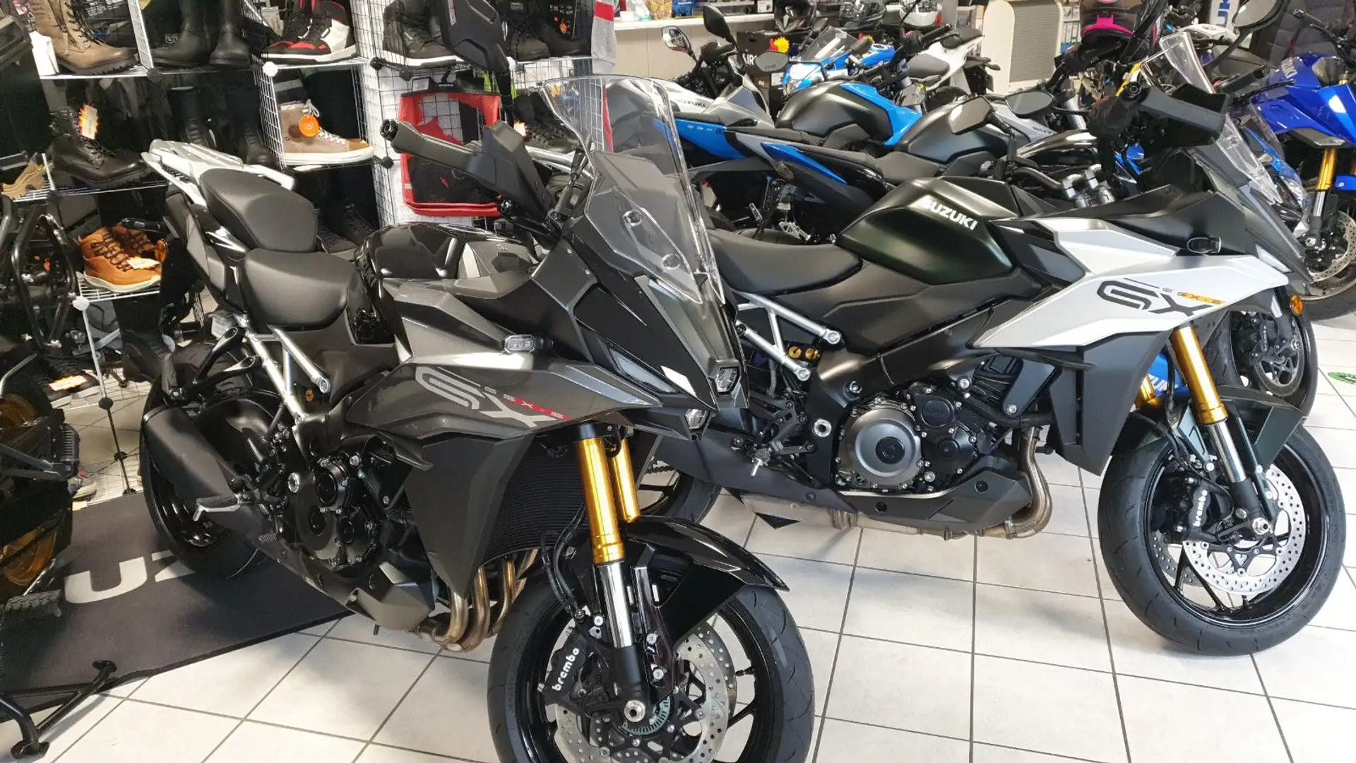 2026 Suzuki GSX-S 1000GX blau,grün,schwarz