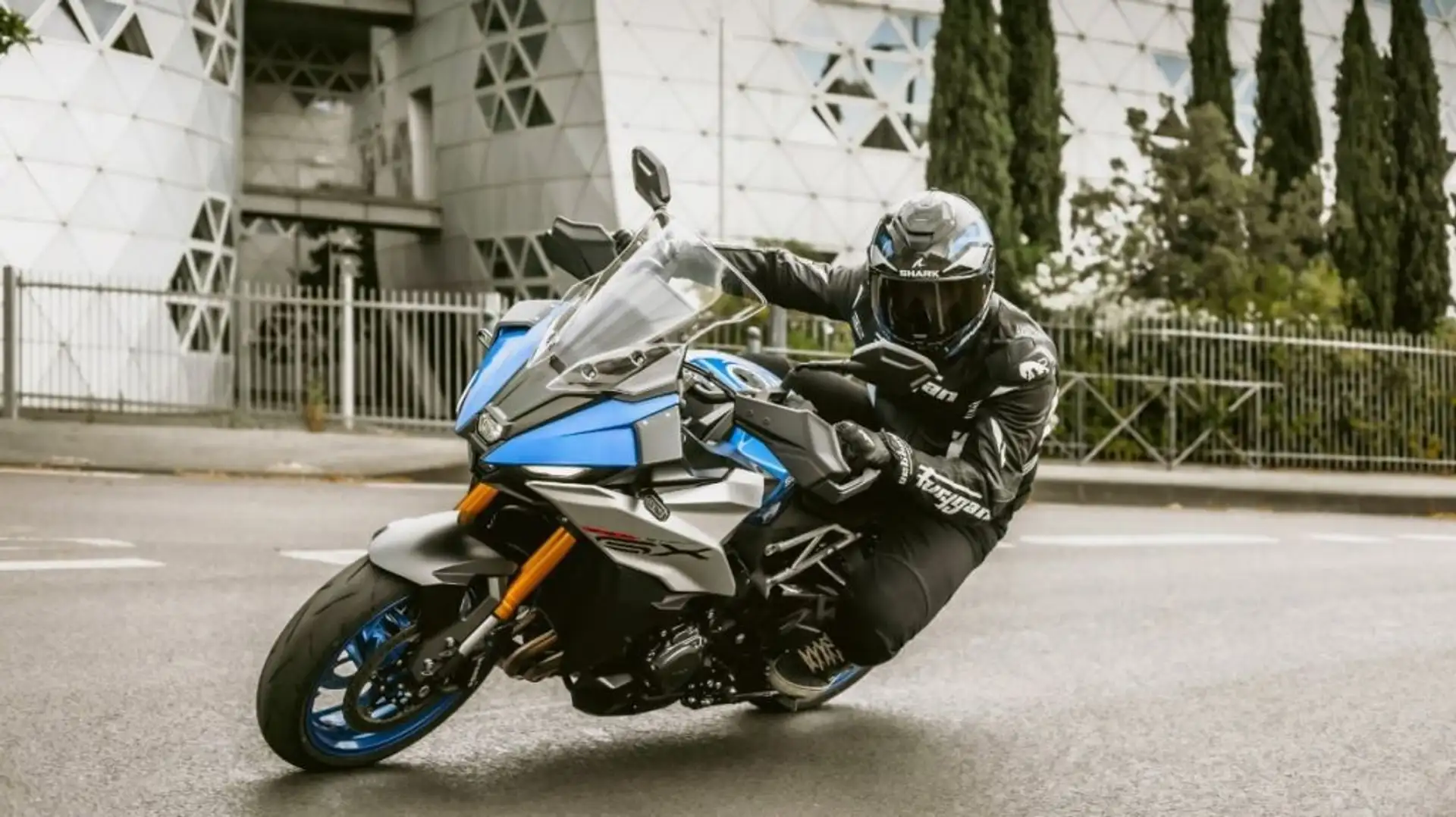 2026 Suzuki GSX-S 1000GX blau,grün,schwarz photo 2