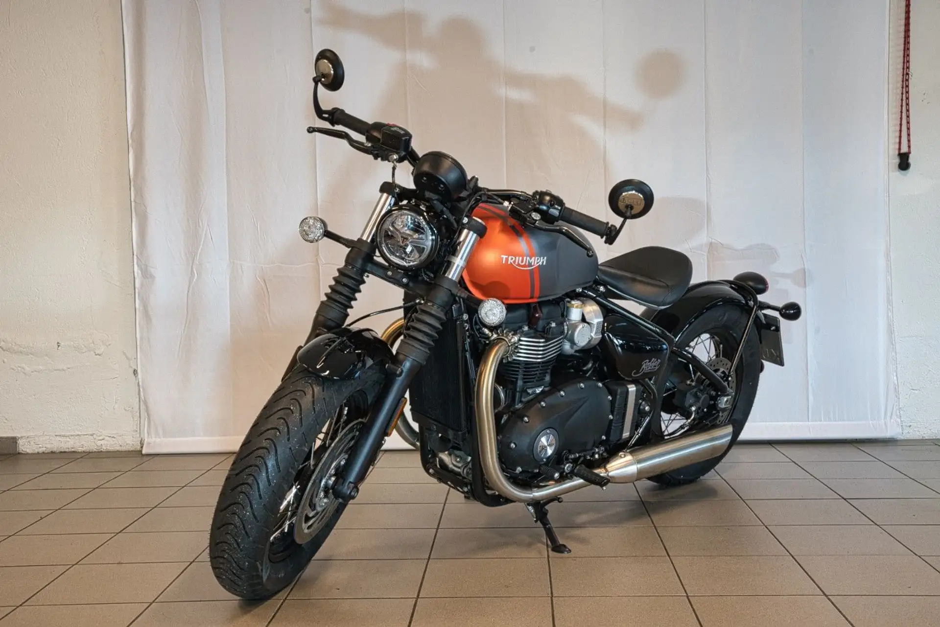 2026 Triumph Bonneville Bobber ab 87,00€/Monat photo 4
