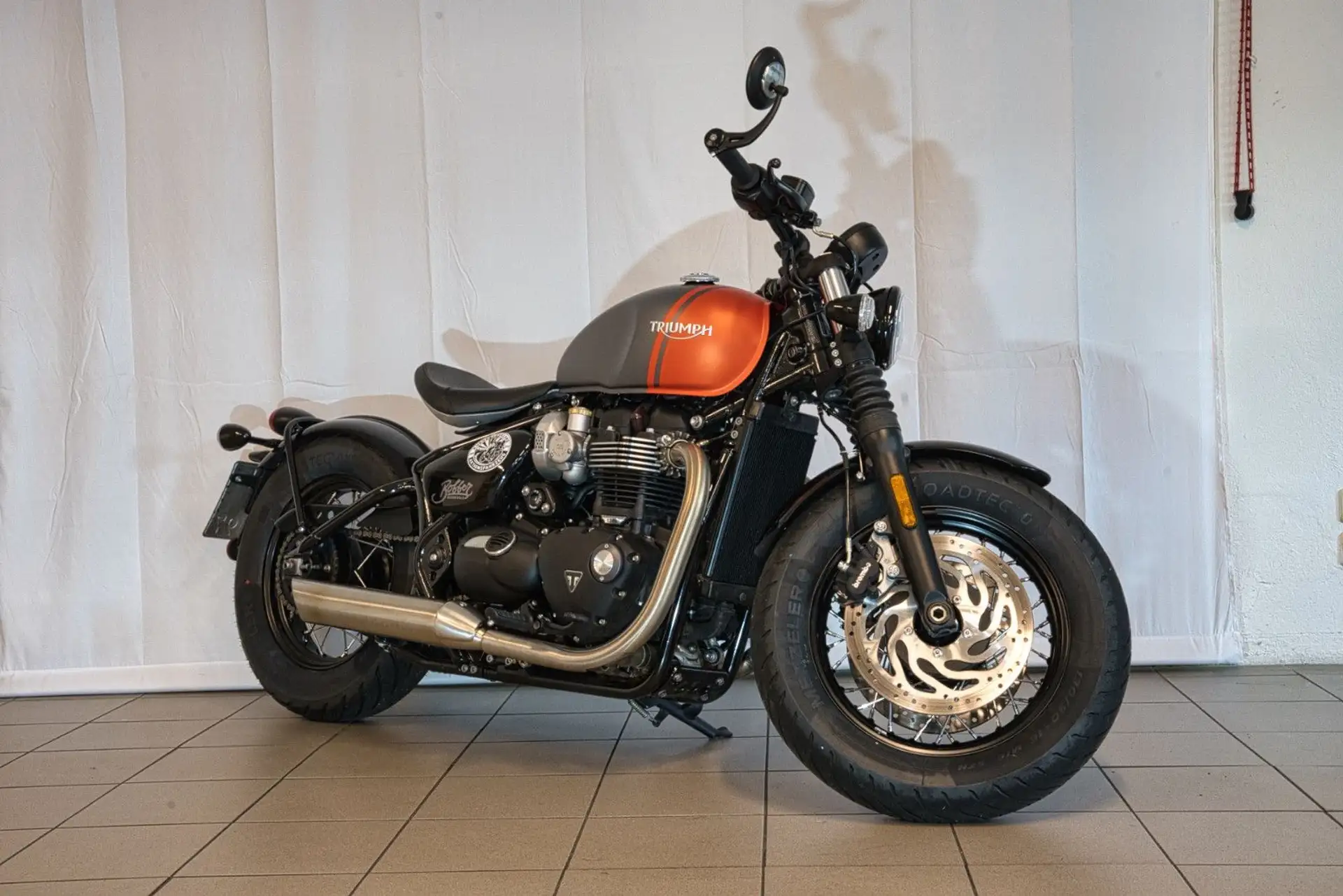 2026 Triumph Bonneville Bobber ab 87,00€/Monat photo 5